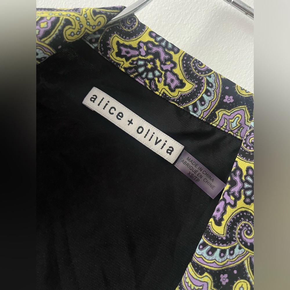 Alice + Olivia wrap shirt - Picture 2 of 2